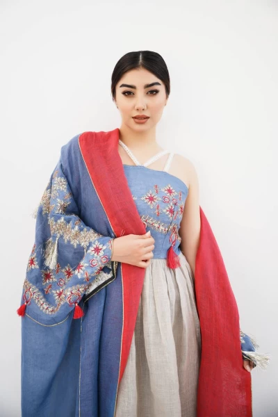 Bisht with a blue burlap dress with embroidery IB273 Blue